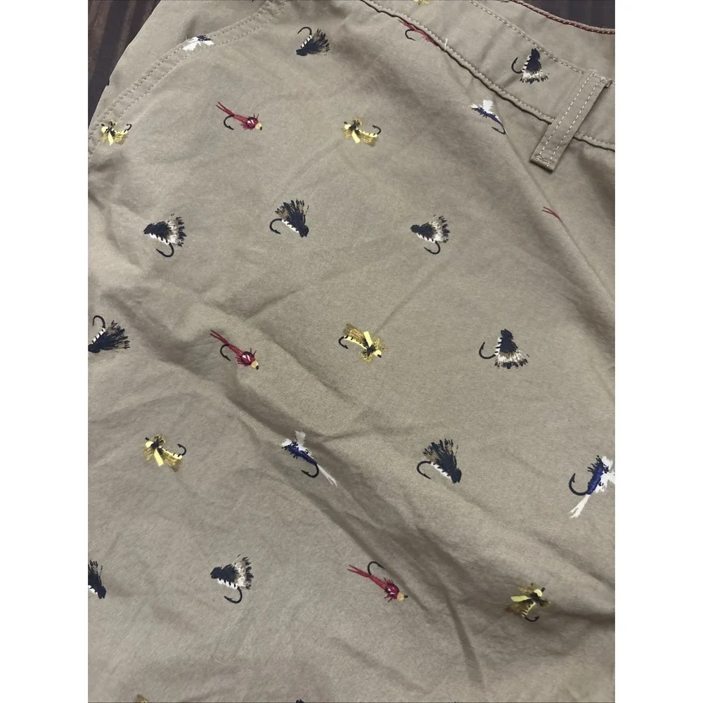 Eddie Bauer Shorts Mens Sz 46 Beige Camano Chino Fly Fishing Print Casual Summer